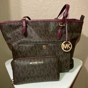 Michael Kors Tote & Wallet